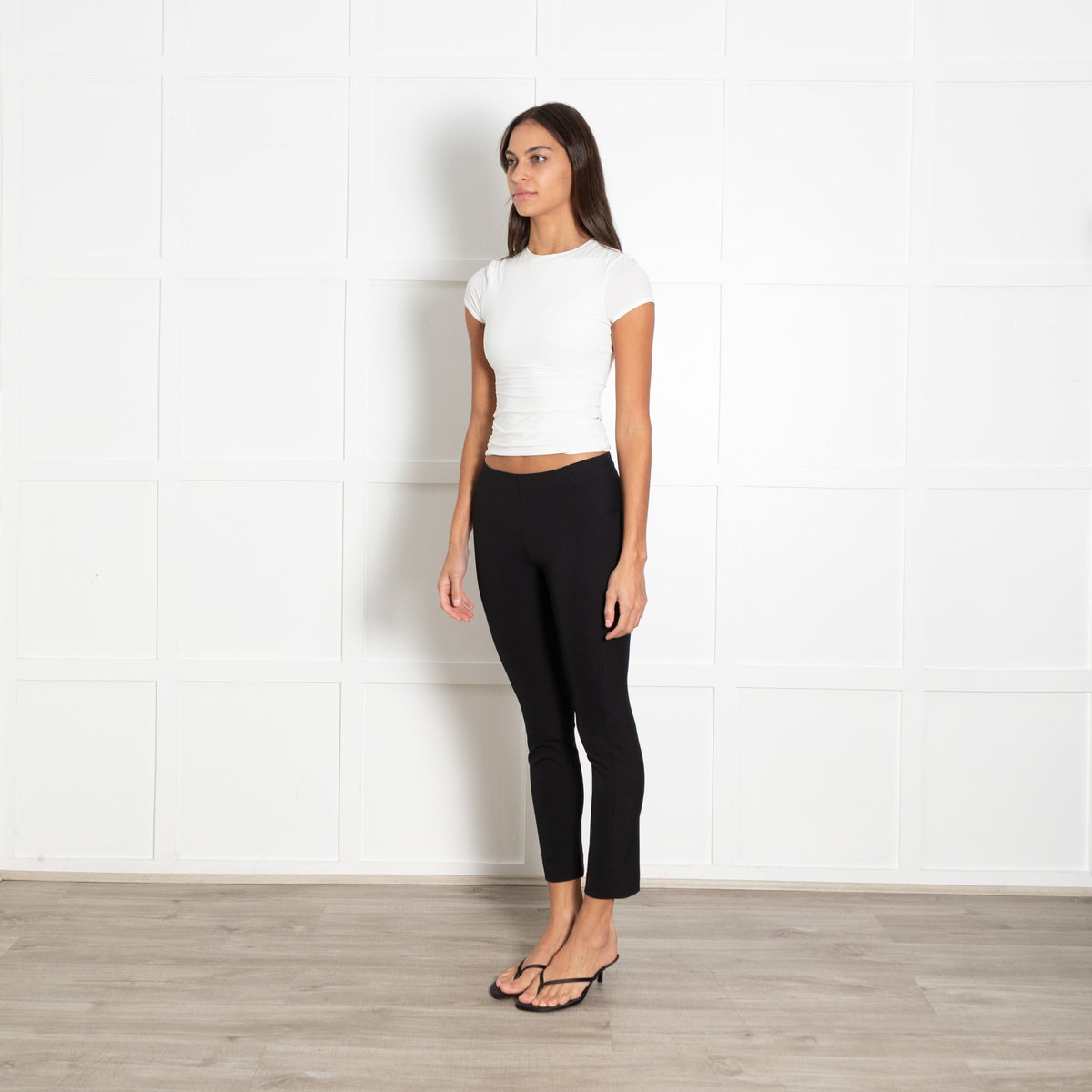 Veronica Beard Black Stretch Capri Trousers - Image 3