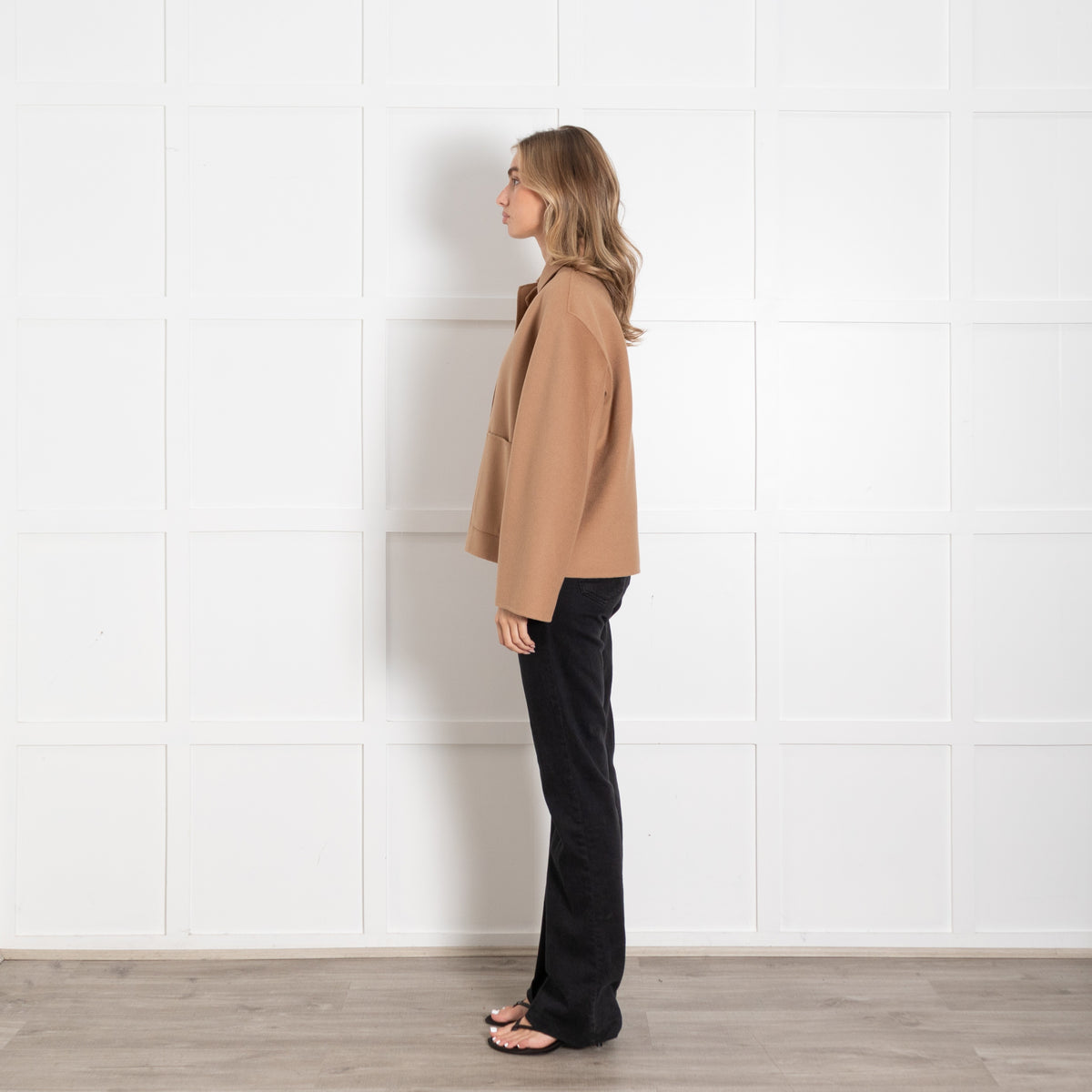 Weekend Max Mara Camel Wool Jacket - Image 4