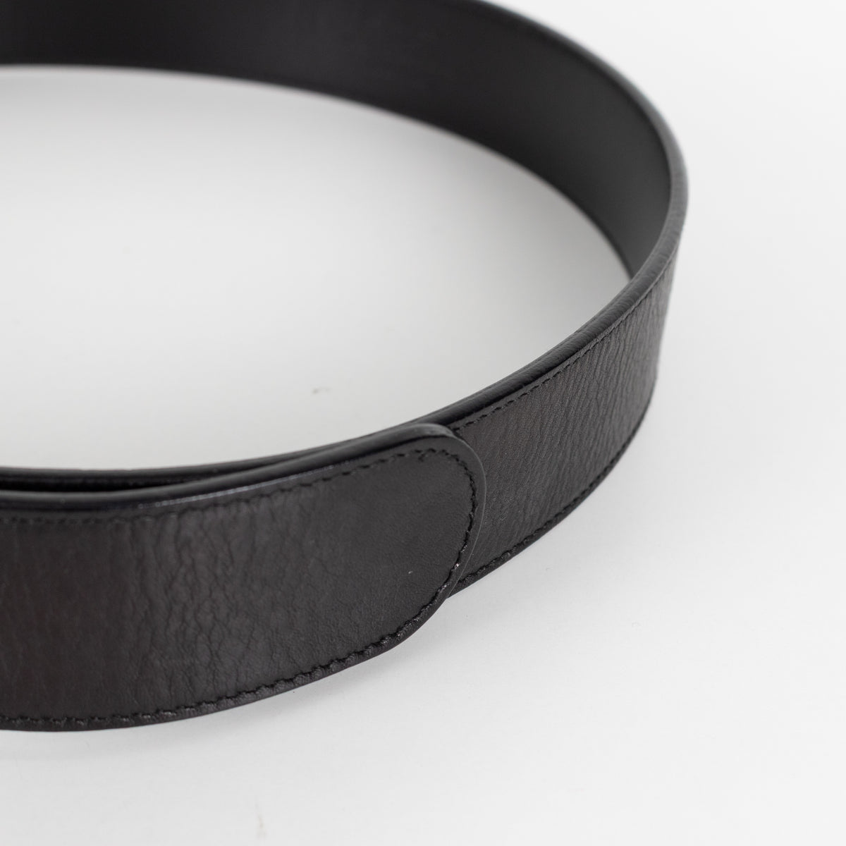 Yves Saint Laurent Black Belt With Gold Logo Buckle - Image 8