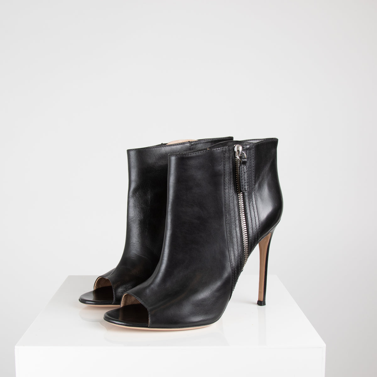 Gianvito Rossi Leather Peep Toe