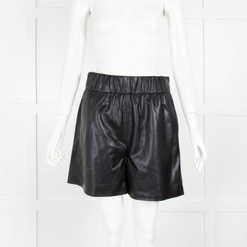Jakke Harlow Black Faux Leather Shorts