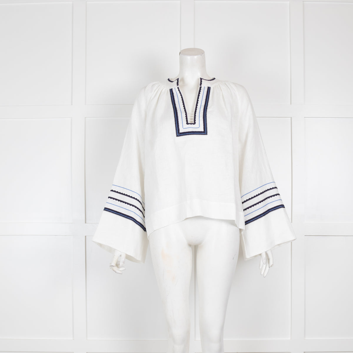 Ancient Kallos White Linen Embroidered Blouse